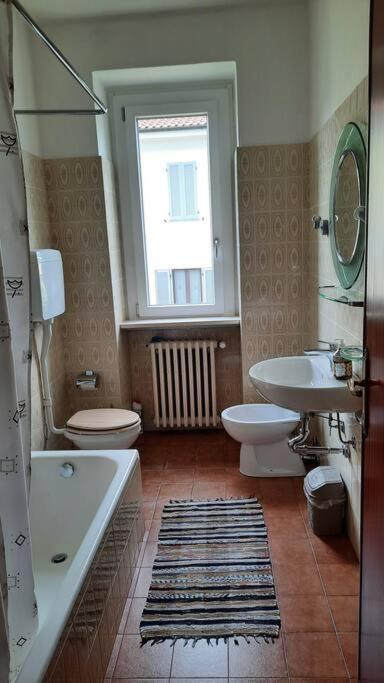 Lago Maggiore, Leggiuno, Ampio Appartamento מראה חיצוני תמונה