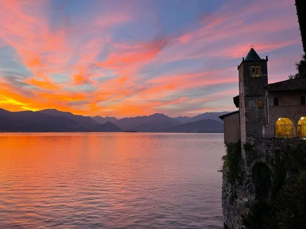 Lago Maggiore, Leggiuno, Ampio Appartamento מראה חיצוני תמונה
