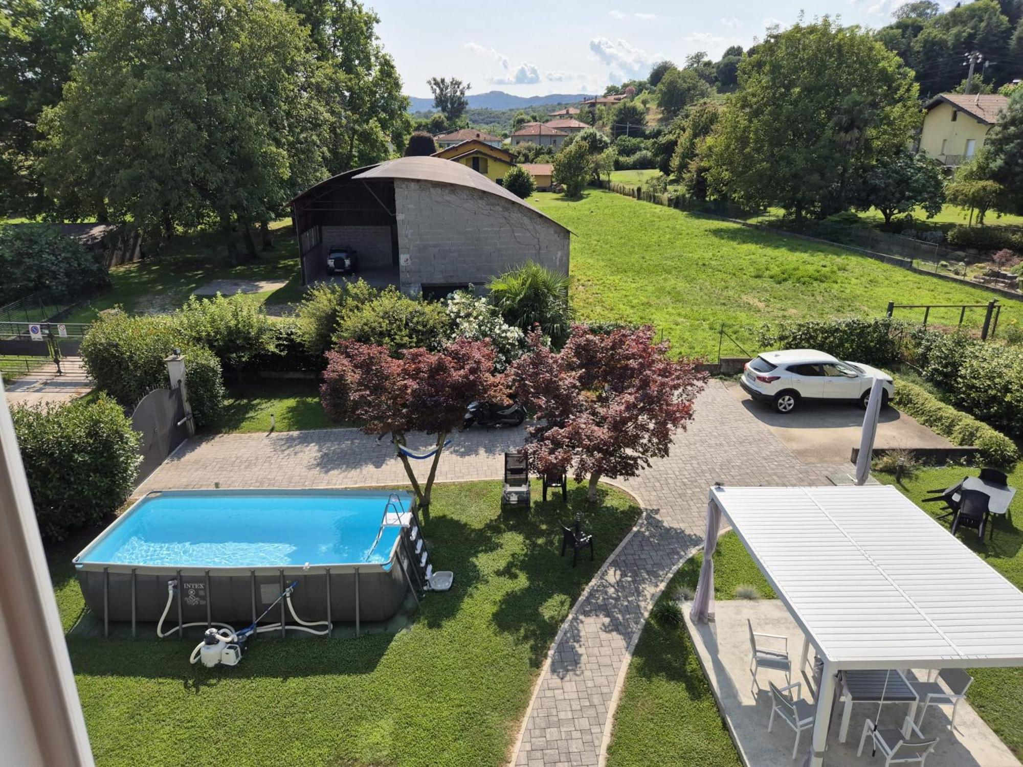 Lago Maggiore, Leggiuno, Ampio Appartamento מראה חיצוני תמונה